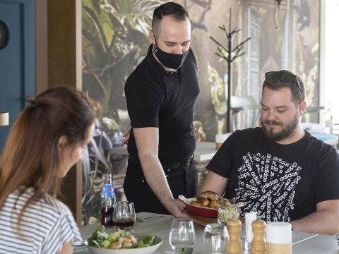 Tudjuk, mit eszünk a vendéglőben?