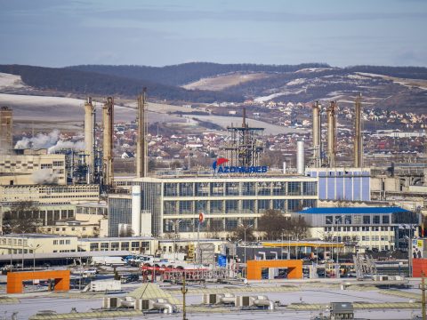 Több ipari termelő cég csökkenti termelési kapacitását az energiaárak növekedése miatt