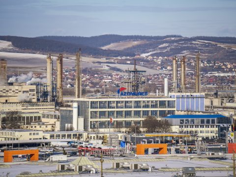 1,5 milliárd euróval támogatja a kormány a nagy energiaigényű ipari fogyasztókat