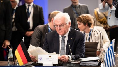 Német államfő: nincs alternatívája a szankcióknak