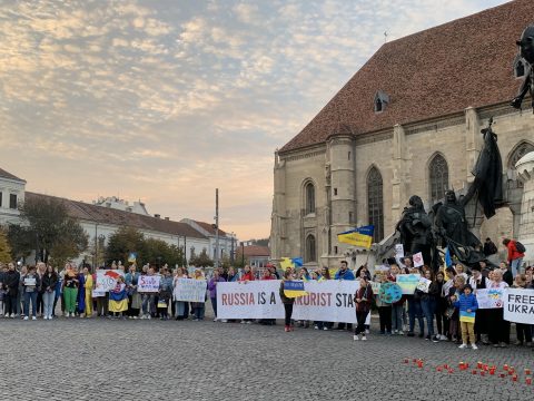 Ukrán menekültek tüntettek a háború ellen Kolozsváron