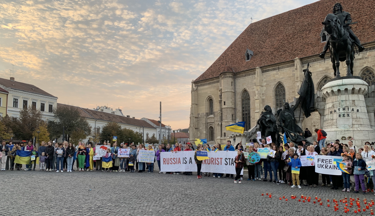 Ukrán menekültek tüntettek a háború ellen Kolozsváron