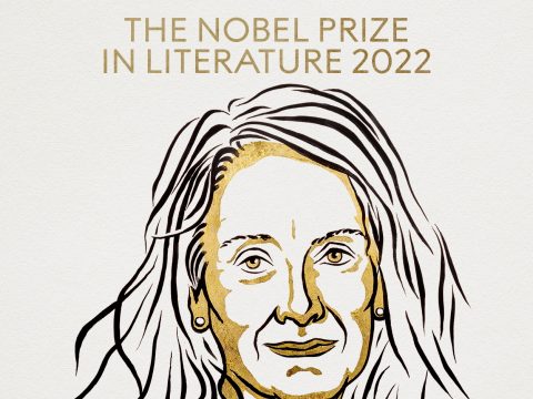 Annie Ernaux francia író kapja az irodalmi Nobel-díjat