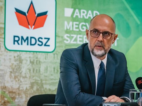 Kelemen: az infláció mértékével kell emelni a nyugdíjakat