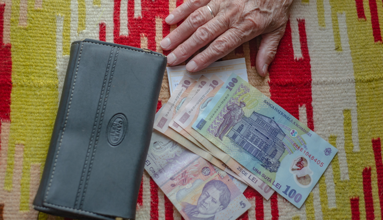 Már novembertől 26 százalékos nyugdíjemelést kérnek a kormánytól a nyugdíjasszövetségek