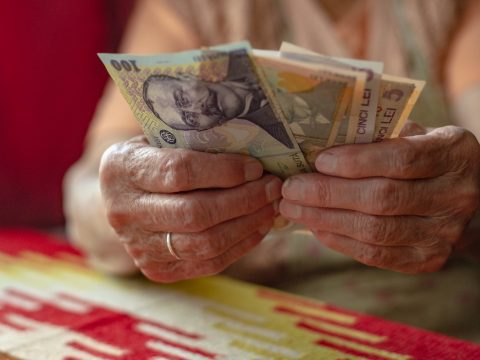 A miniszterelnök szerint az infláció mértékével emelik a nyugdíjakat jövő évtől