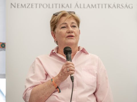 Szili Katalin: óriásit sikerült előrelépni a csángóföldi magyarok identitásának megerősítésében
