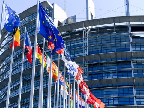 További házkutatásokat tartottak az Európai Parlamentben a korrupciós vádakkal kapcsolatban