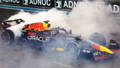 Forma-1: a világbajnok Verstappen sikerével zárult az idény