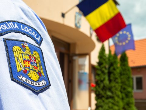 A helyi rendőrség is kérheti az autótulajdonostól a gépkocsi vezetőjének személyi adatait