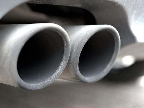 Az EU új szabványokat javasol a járművek szennyezőanyag-kibocsátásának csökkentése érdekében