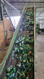 A lécfalvi hulladéklerakó csak tavaly 749 tonna kiválogatott PET-palackot tudott értékesíteni