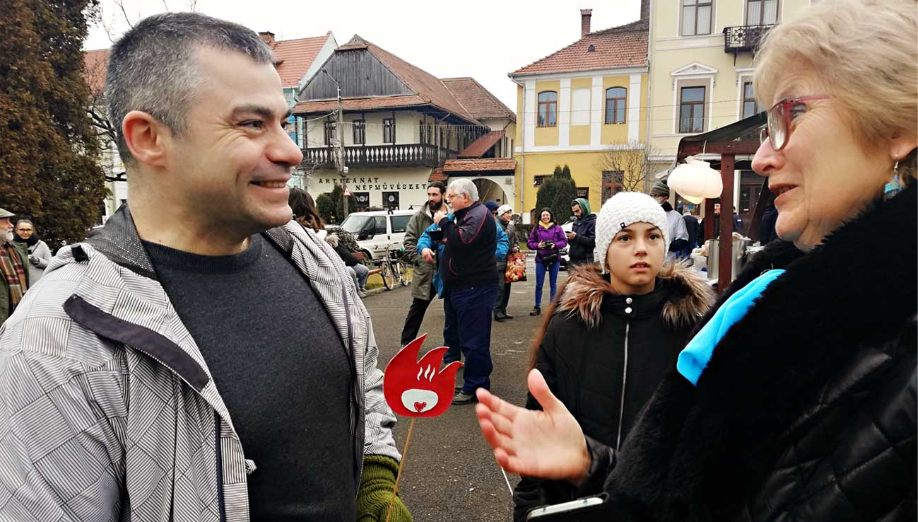 Felrázni a Csipkerózsika-álomba zuhant várost