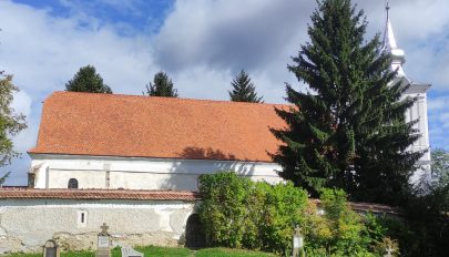 Megújult az esztelneki templom tetőszerkezete