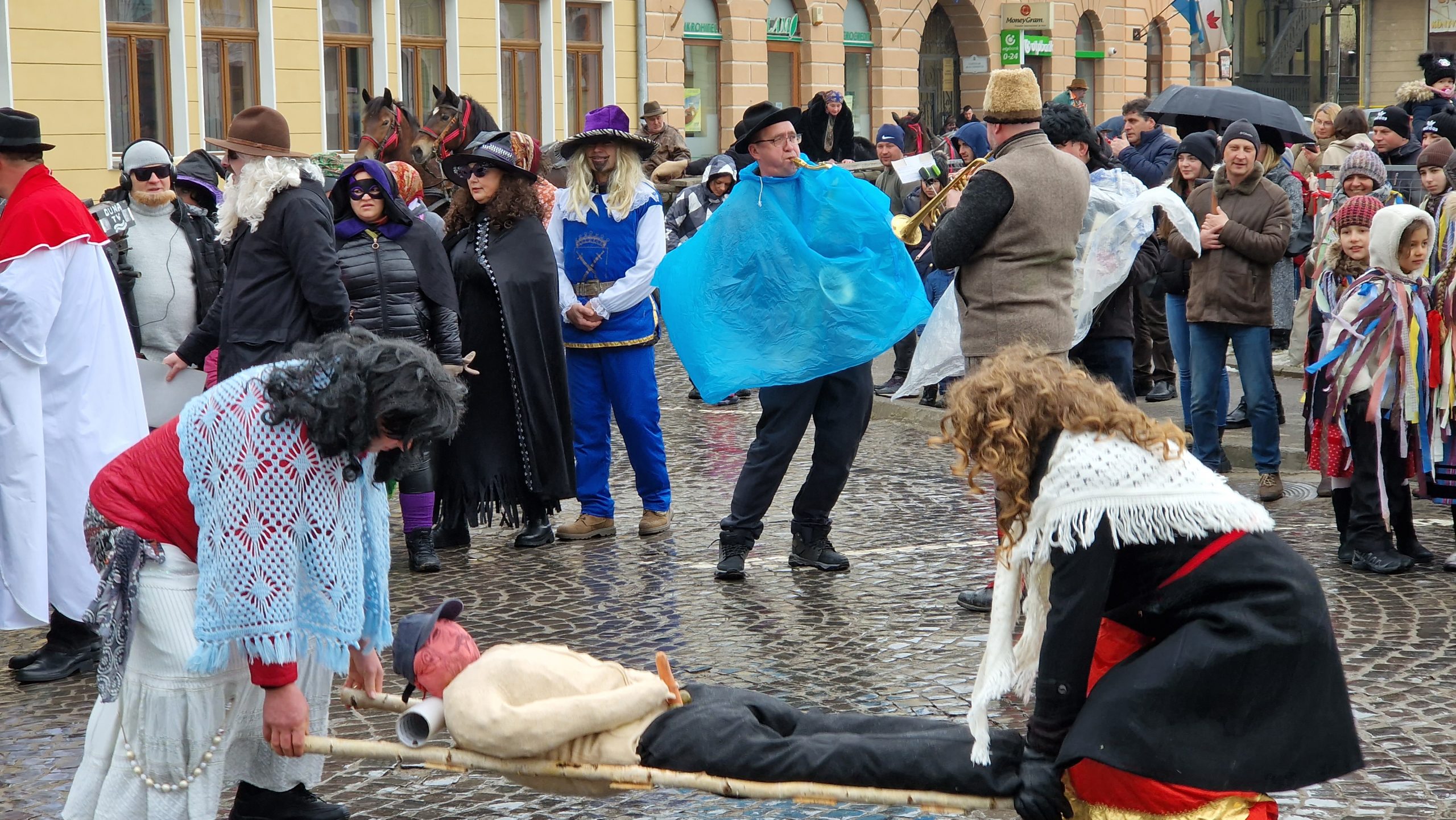 Eltemették a telet Kézdivásárhelyen