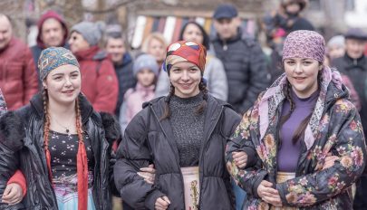 Vészesen fogy az idő a pártában maradt lányok számára