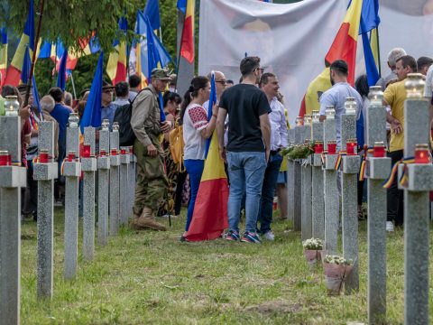 Jogerős döntés: le a betonkeresztekkel Úzvölgyében!