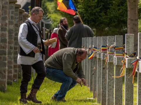 A betonkeresztek eltávolítása nem lesz egyszerű