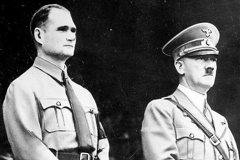 Rudolf Hess visszatér Kézdivásárhelyre