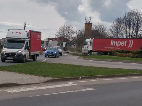 Felújítják az oroszfalvi körforgalmat