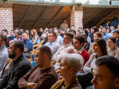 Ifjúsági kérdésekről a háromszéki fiatalokkal