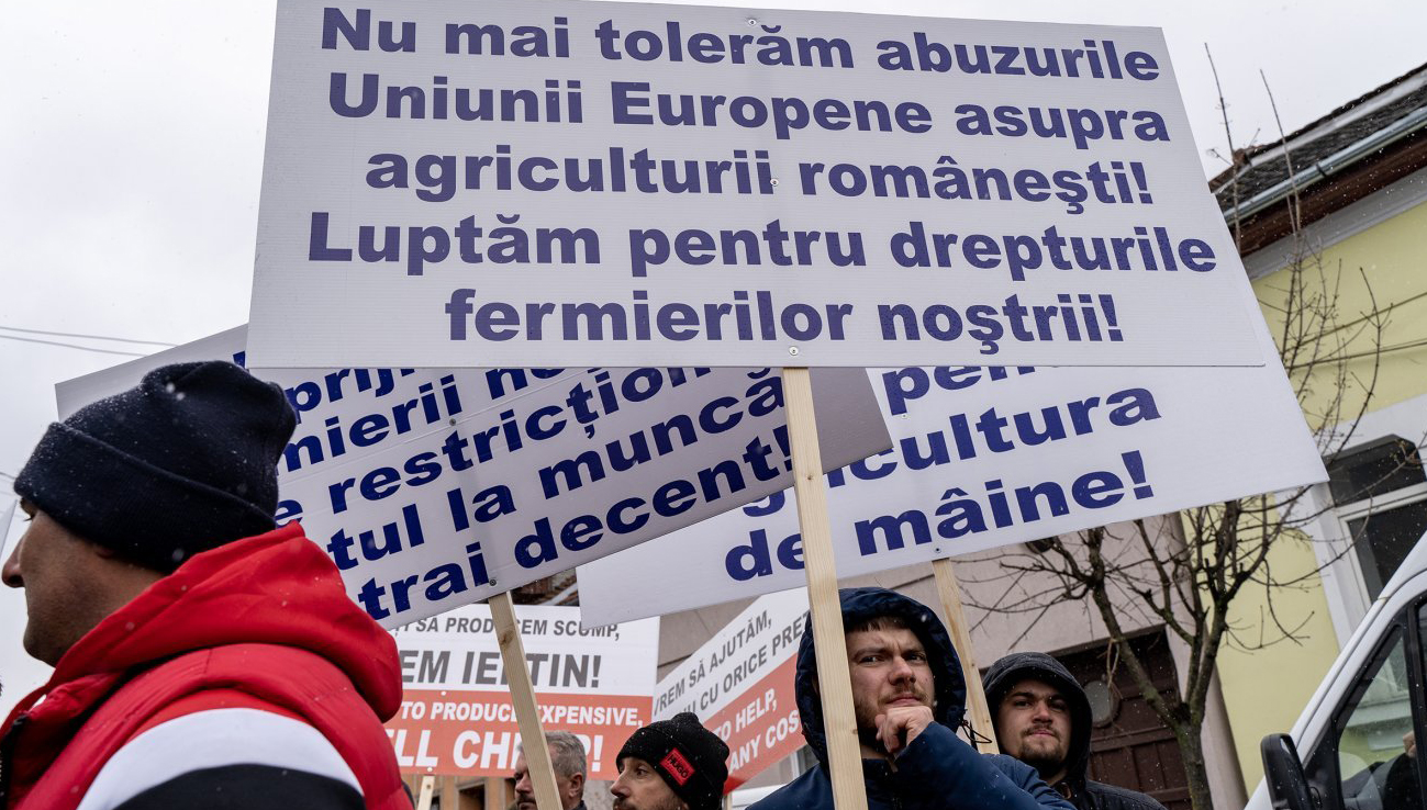 Támogatásáról biztosította a mezőgazdasági miniszter a traktorokkal tüntető gazdákat
