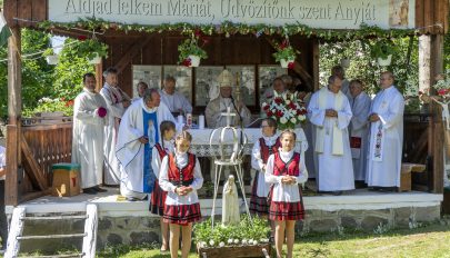 Ma Sarlós Boldogasszony napja van