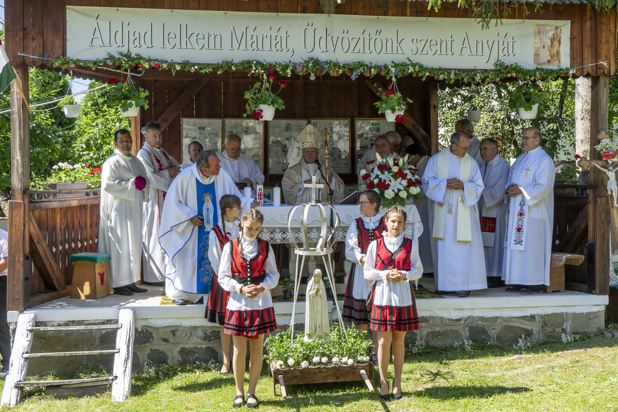 Ma Sarlós Boldogasszony napja van