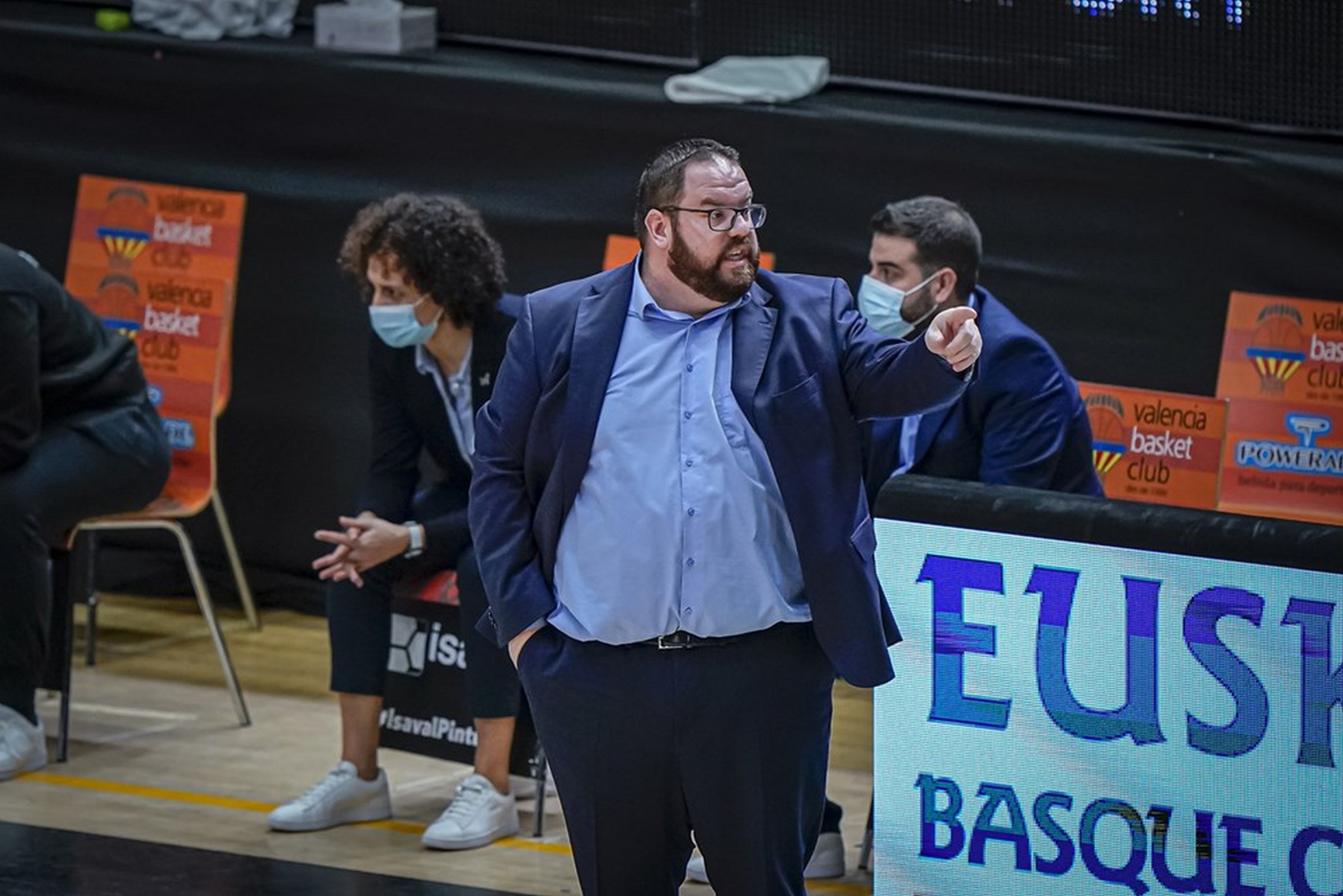 Spanyol vezetőedző a KSE kosárlabdacsapatánál