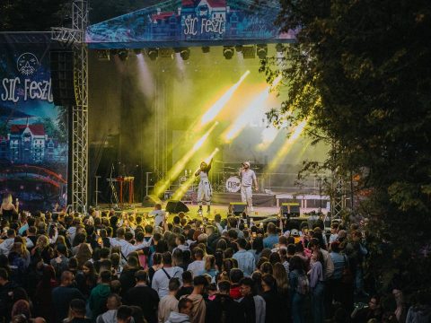 Korda Görgy és Balázs Klári a SIC Feszten, tízezrekre számítanak a szervezők