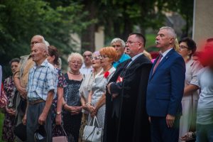 Az ünnepség szónokai: Tamás Sándor, a megyei tanács elnöke és Incze Zsolt református esperes (Fotó: Klárik Loránd)