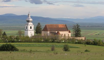 Amikor öcsémuramnak szólították a szolgát