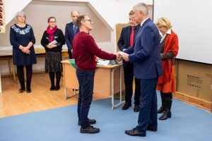 Tavaly Kovászna megyében 510 diák és 223 felkészítő tanár kapott pénzjutalmat (Kocsis B. János)