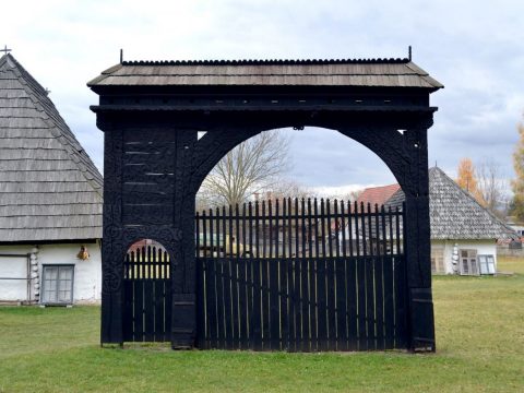 Csapatmunka révén lett hungarikum a székelykapu