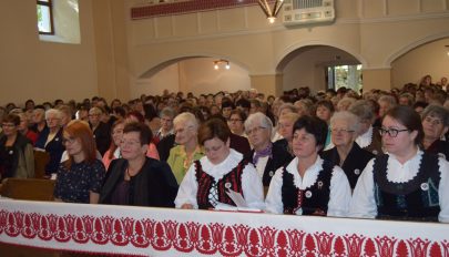 „Örömötök teljes legyen” – nőszövetségi régiós konferencia Alsócsernátonban