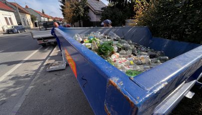 Szinte 73 tonna üveg gyűlt