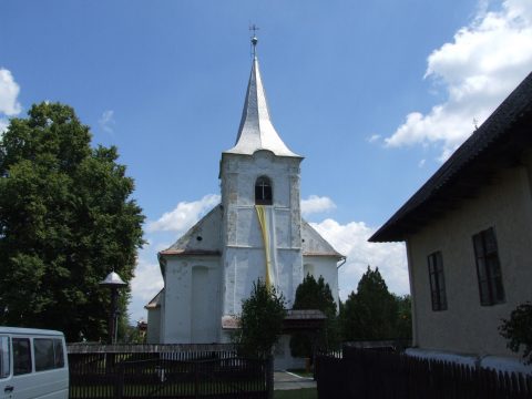 Kemény böjt, könnyű álom, kakastoll az ajtóban