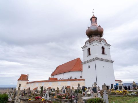 Újraszentelték a Szent Mihály-hegyi műemlék templomot