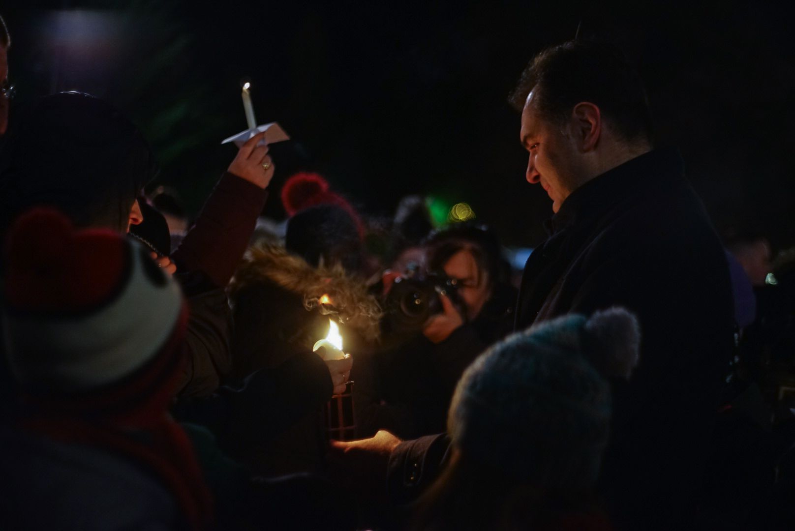 Hálásak lehetünk, hogy békében, együtt ünnepelhetjük advent első vasárnapját