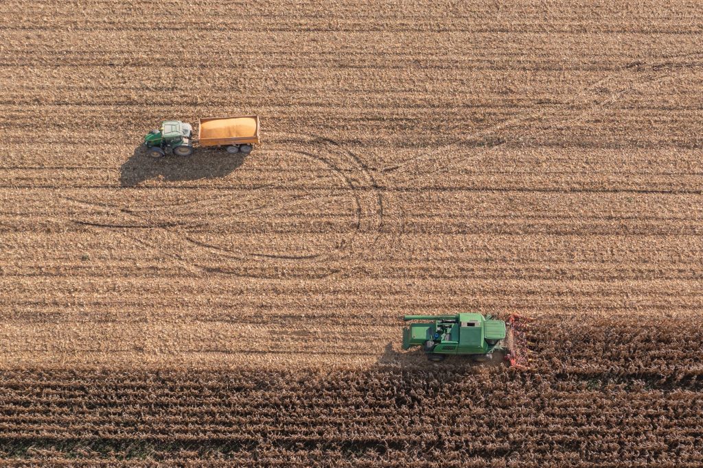 A termény-betakarításnál használatos gépekből nem ártana, ha több lenne. Fotó: Pinti Attila