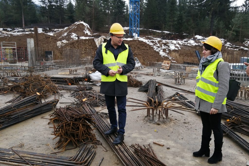 Gyerő József polgármester a terepszemlén. Fotó: Bodor Tünde