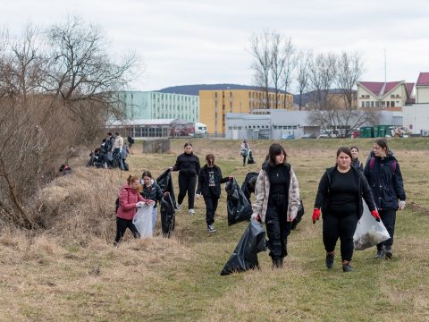 Tizennégy éve a helyi közösség szolgálatában