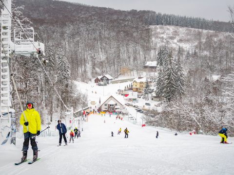 Sípályákat kellett bezárni a tavaszias meleg miatt