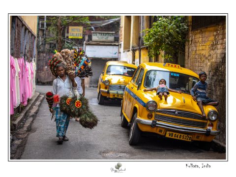 „Érdeklődést kell mutatni az emberek iránt” – egy székelyföldi fotós utazása Indiában