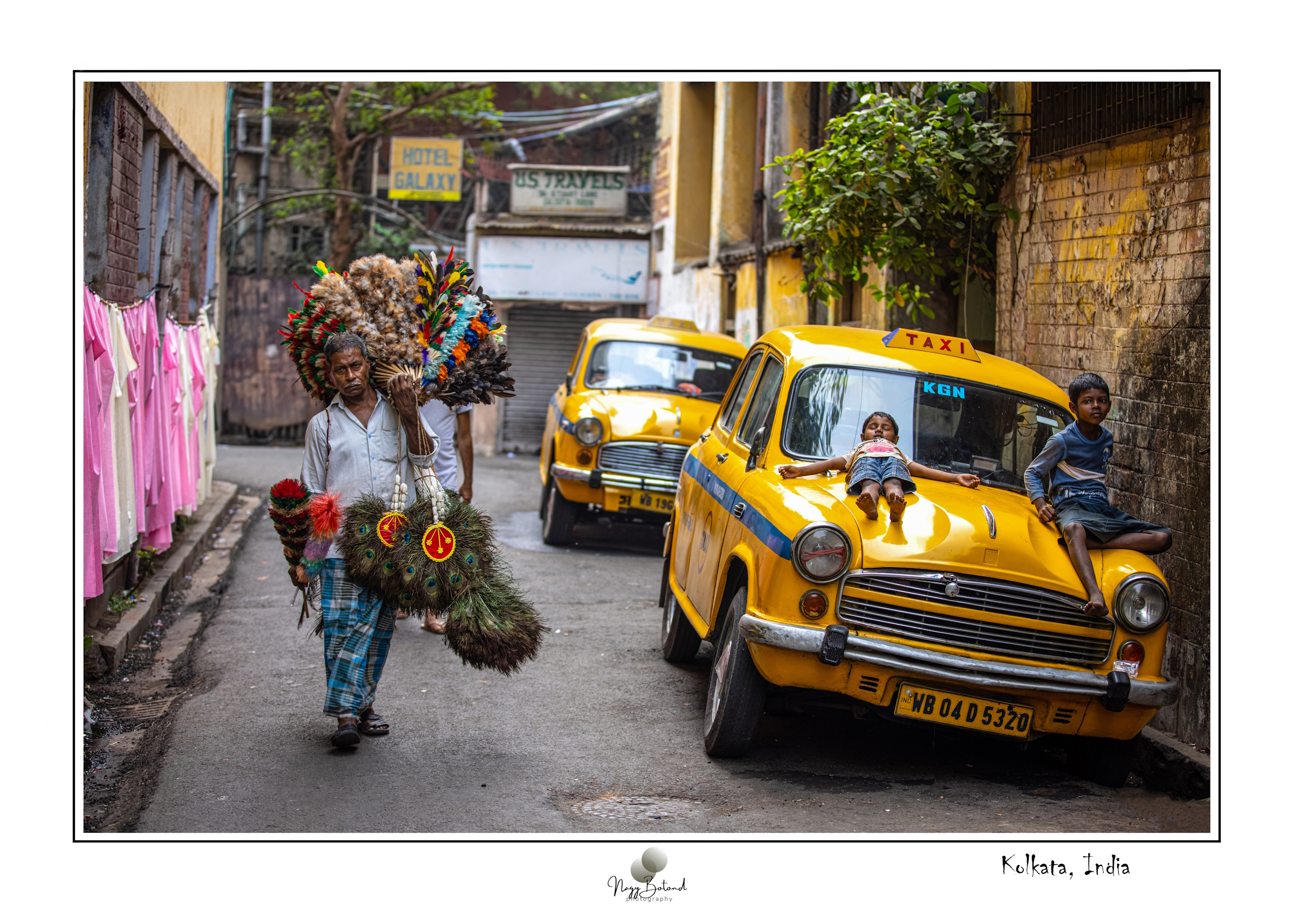 „Érdeklődést kell mutatni az emberek iránt” – egy székelyföldi fotós utazása Indiában