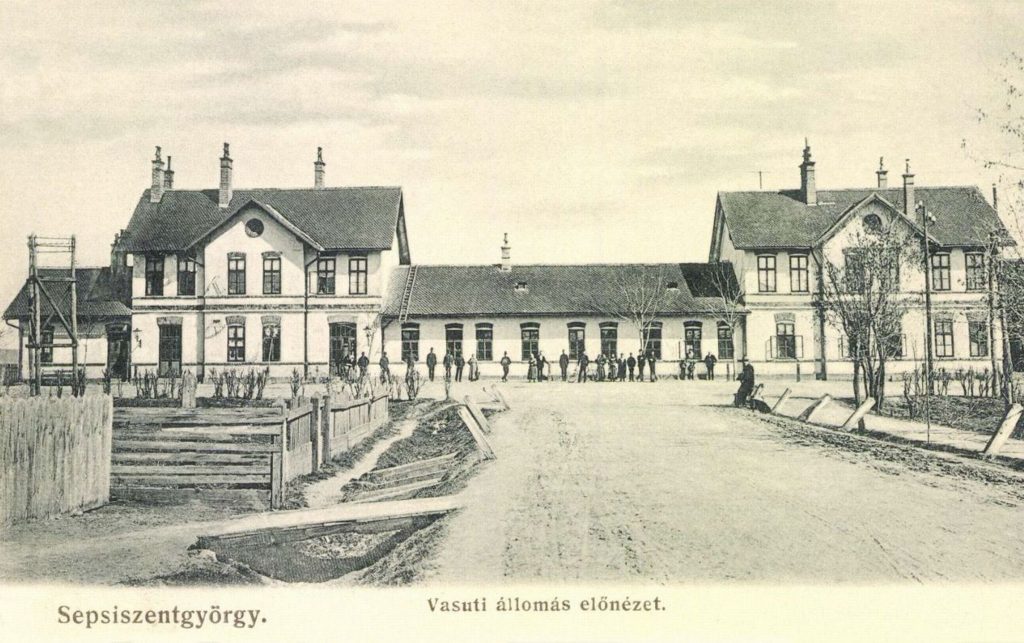 A sepsiszentgyörgyi pályaudvar 1906-ban
Fotó: Székely Kalendárium/korabeli képeslap