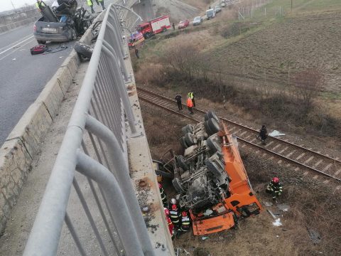 Vétlen háromszéki áldozatok hunytak el egy Szeben megyei balesetben