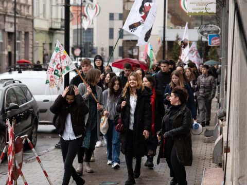 Újragondolták az ünnepet a sepsiszentgyörgyi fiatalok