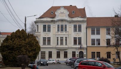 A kormány időhúzása hátráltatja a kézdivásárhelyi útfelújításokat
