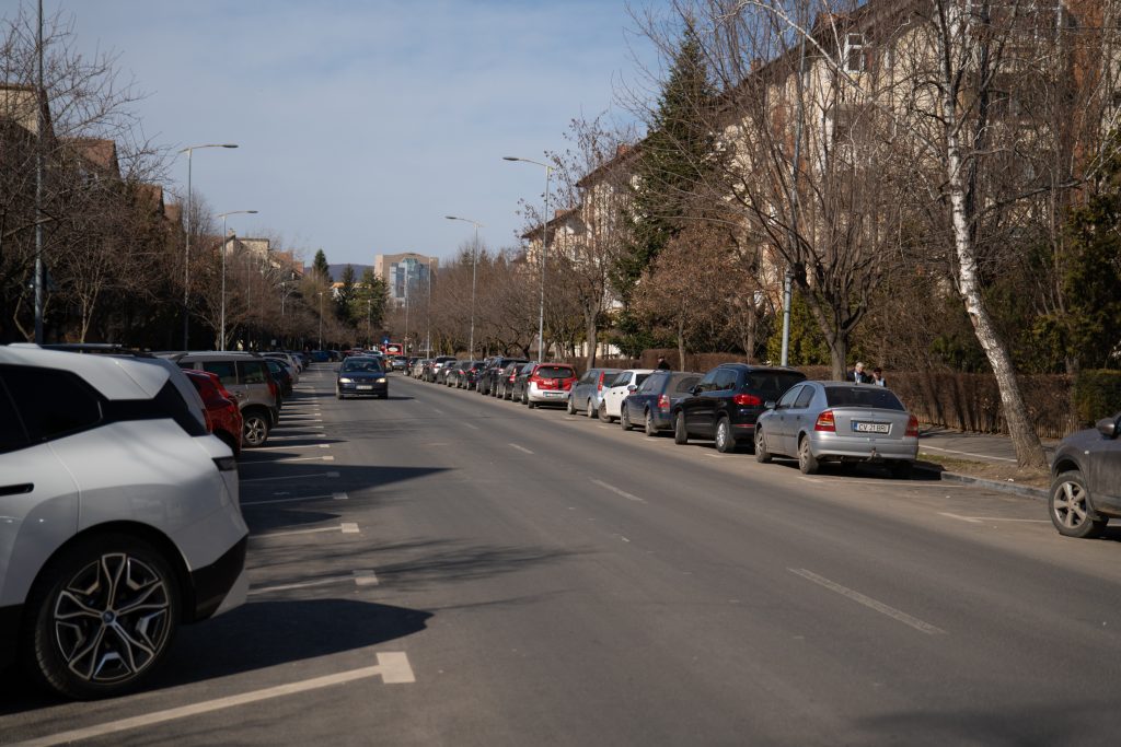 A Iorga utcáról már csak a smink (útfestés) hiányzik. Fotó: Tuchiluș Alex